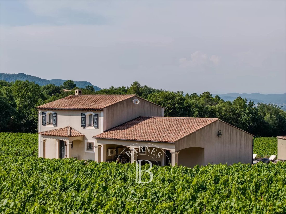 Farm Ranch in Gonfaron, Provence-Alpes-Côte d'Azur, France 1 - 15893667