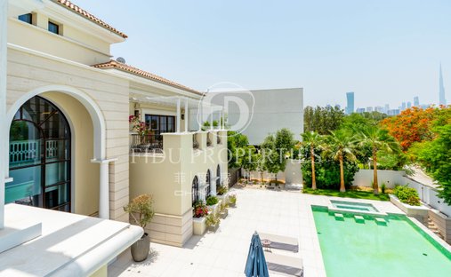 Villa in Dubai, Dubai, United Arab Emirates 1
