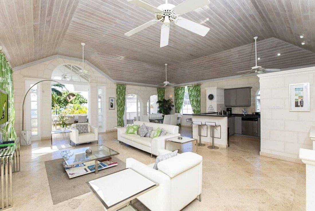 Villa in Bridgetown, Christ Church, Barbados 2 - 15893427