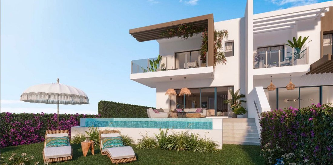 Townhouse in La Cala de Mijas, Mijas, Spain 1 - 15887847