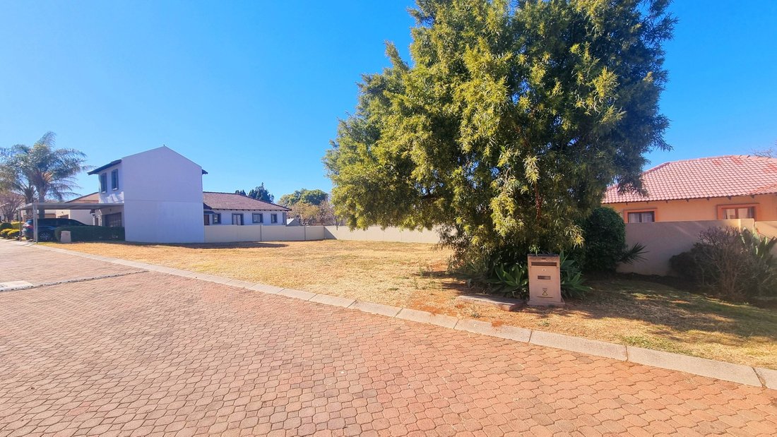 Land in Munyaka Waterfall City, Gauteng, South Africa 2 - 15879172