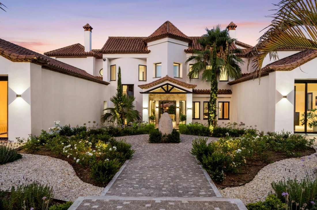 Villa in Marbella, Andalusia, Spain 2 - 15890081
