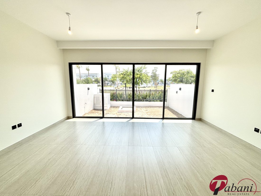Townhouse in Al Hebiah 5, Al Hebiah, Dubai 2 - 15887634