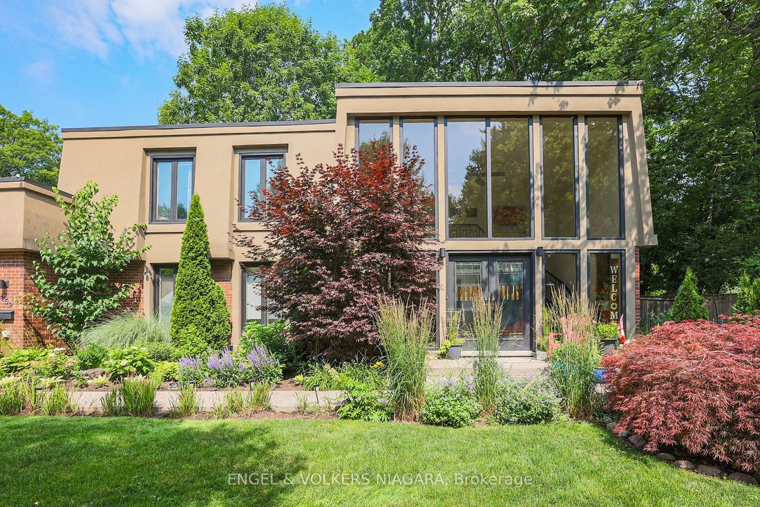 House in Niagara Falls, Ontario, Canada 3 - 15893137