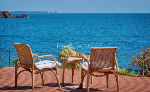 Anwesen in Théoule-sur-Mer, Provence-Alpes-Côte d'Azur, Frankreich 1