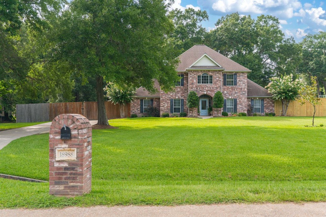 House in Montgomery, Texas, United States 5 - 15892527