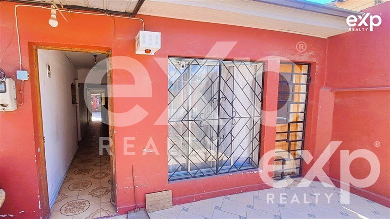 House in Lo Prado, Santiago Metropolitan Region, Chile 4 - 15887124