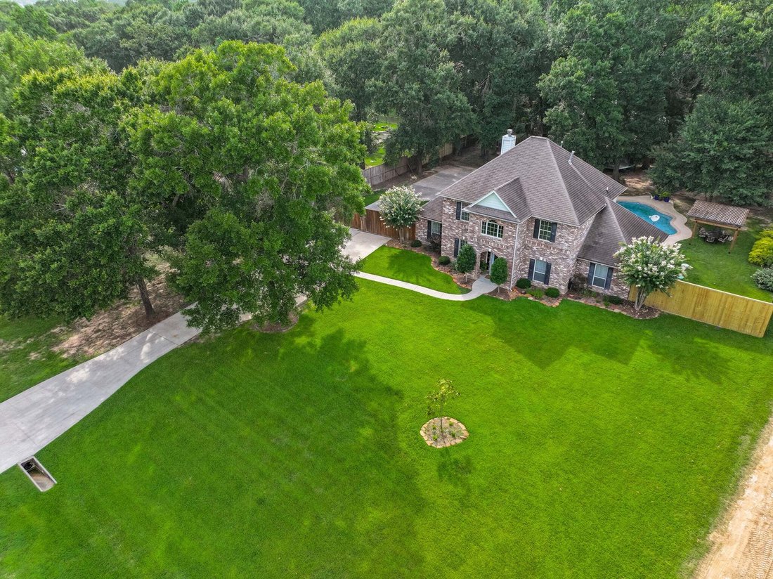 House in Montgomery, Texas, United States 2 - 15892527