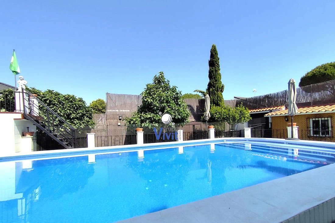 Chalet in Alcala de Guadaira, Andalusia, Spain 2 - 15893985