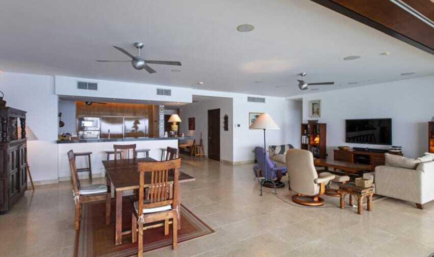 Apartment in Bridgetown, Christ Church, Barbados 3 - 15893475