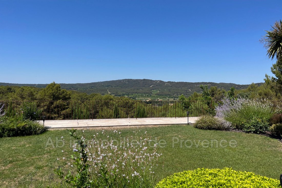 Villa in Rognes, Provence-Alpes-Côte d'Azur, France 2 - 15890066