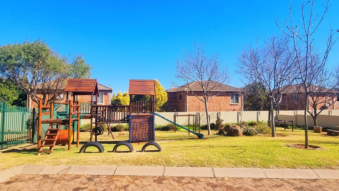 Land in Munyaka Waterfall City, Gauteng, South Africa 1 - 15879172