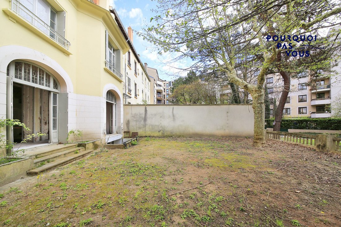 Apartment in Croix Rousse-Gros Caillou, Lyon 4e Arrondissement, Lyon 1 - 15702426