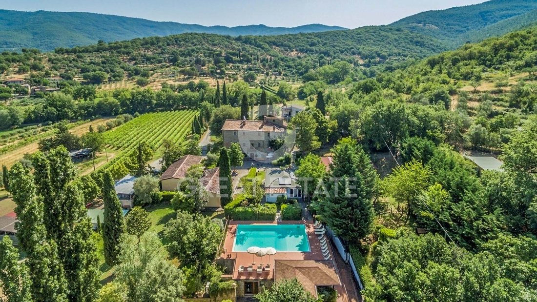 Farm Ranch in Tuoro sul Trasimeno, Umbria, Italy 1 - 14215301