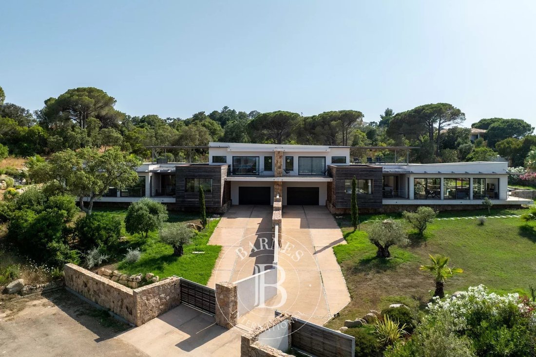 Villa in Porto-Vecchio, Corsica, France 1 - 15673055