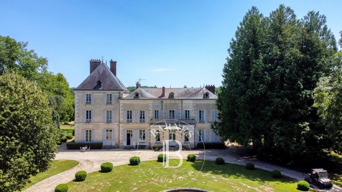 Estate in Auxerre, Bourgogne – Franche-Comté, France 5 - 15887825