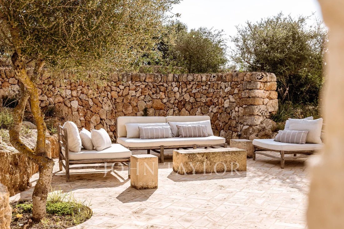 Estate in Ciutadella de Menorca, Balearic Islands, Spain 3 - 15889003