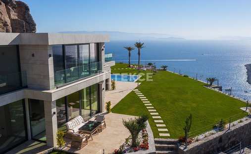 Villa in Göltürkbükü, Muğla, Türkei 1