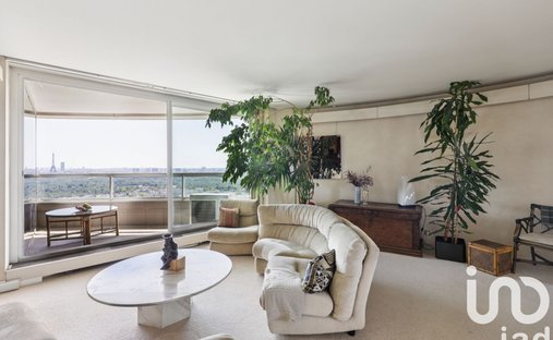 Apartment in Puteaux, Ile-de-France, France 1