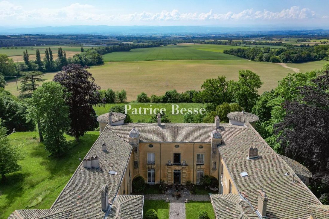 Whispers of the Rhône: A 17th-Century Château’s Timeless Grandeur