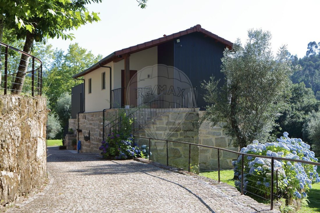 Villa in Sao Cristovao de Mondim de Basto, Vila Real District, Portugal 3 - 15888073