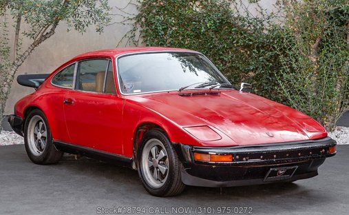 Porsche 911 in Los angeles, ca 1