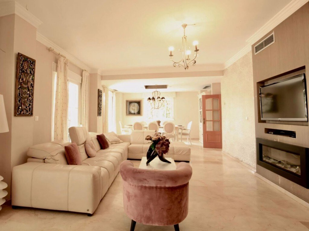 Villa in Guadalmina Alta, San Pedro de Alcantara, Spain 5 - 15889257
