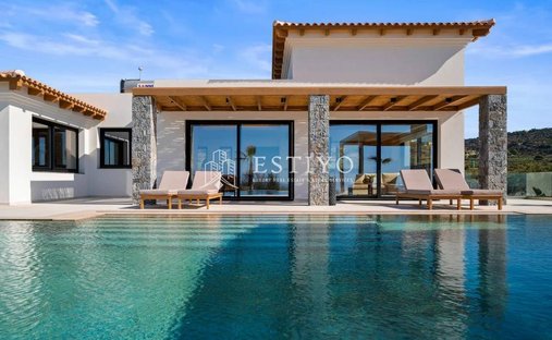 Villa in Community of Chersonisos, Chersonisos, Greece 1