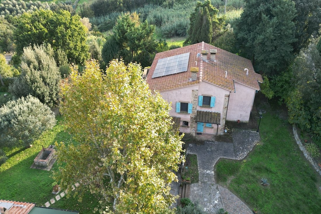 Villa in Castelnuovo della Misericordia, Tuscany, Italy 1 - 15892451