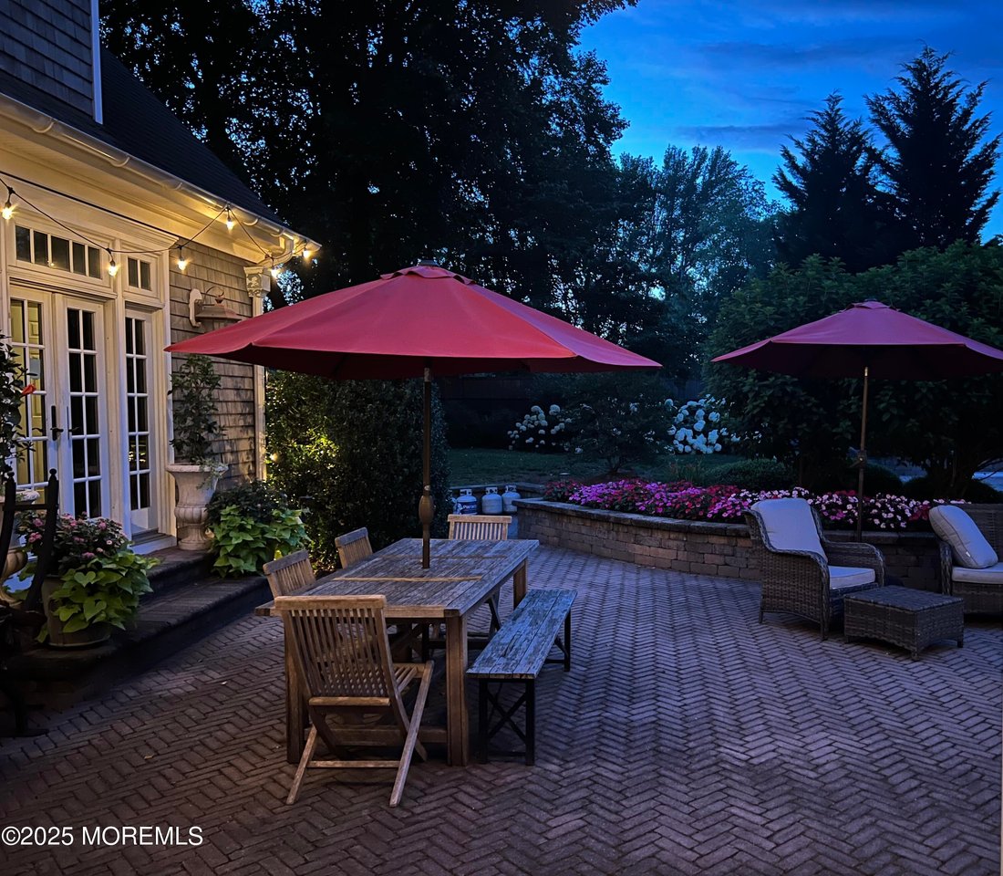 House in Lincroft, New Jersey, United States 4 - 15550832