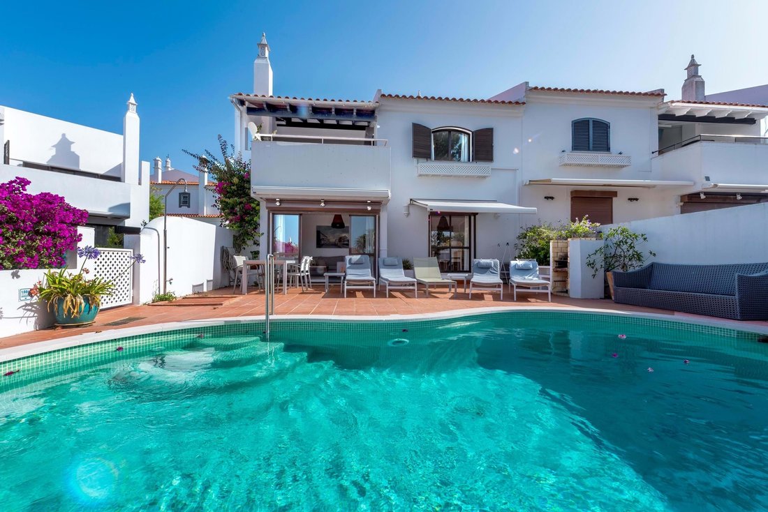 Townhouse in Quinta do Lago, Almancil, Portugal 1 - 15894139