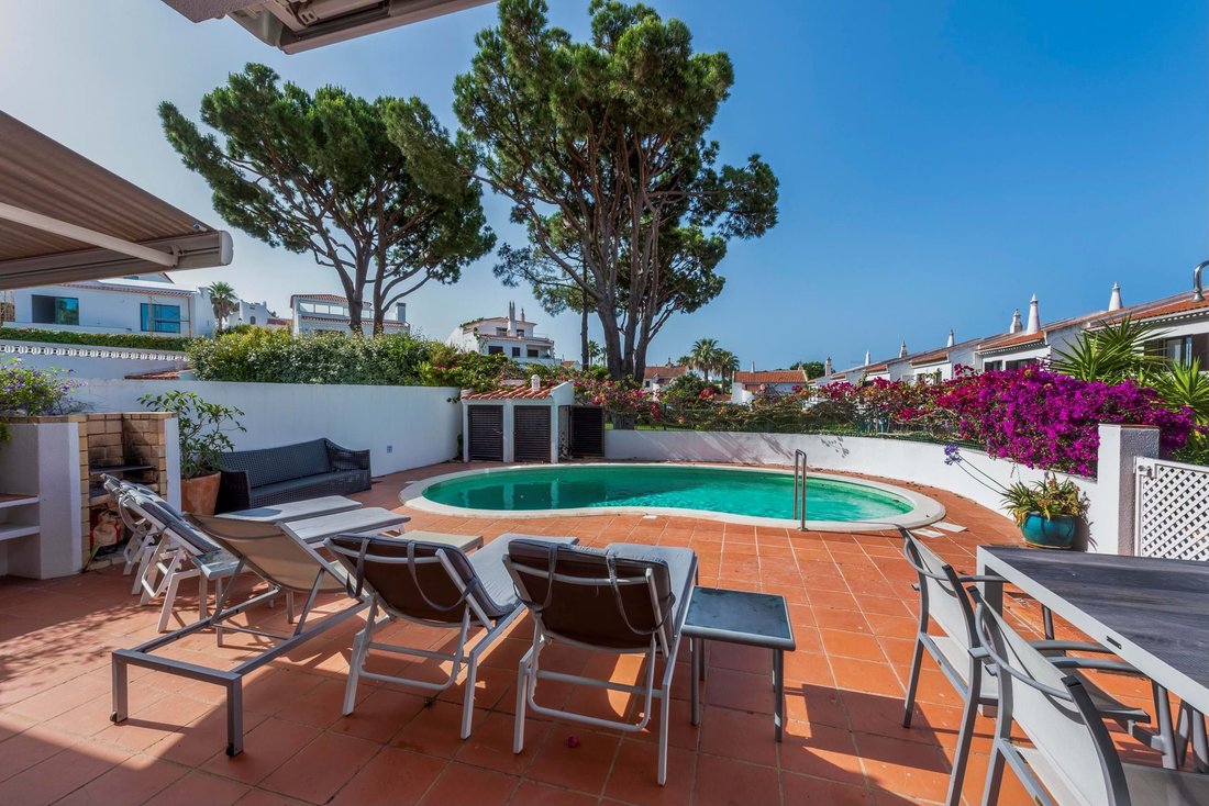 Townhouse in Quinta do Lago, Almancil, Portugal 2 - 15894139