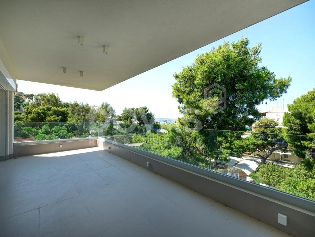 Apartment in Vouliagmeni, Attica, Greece 1 - 15894602