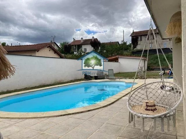 House in Le-Marais, Roche-la-Moliere, France 2 - 15896018