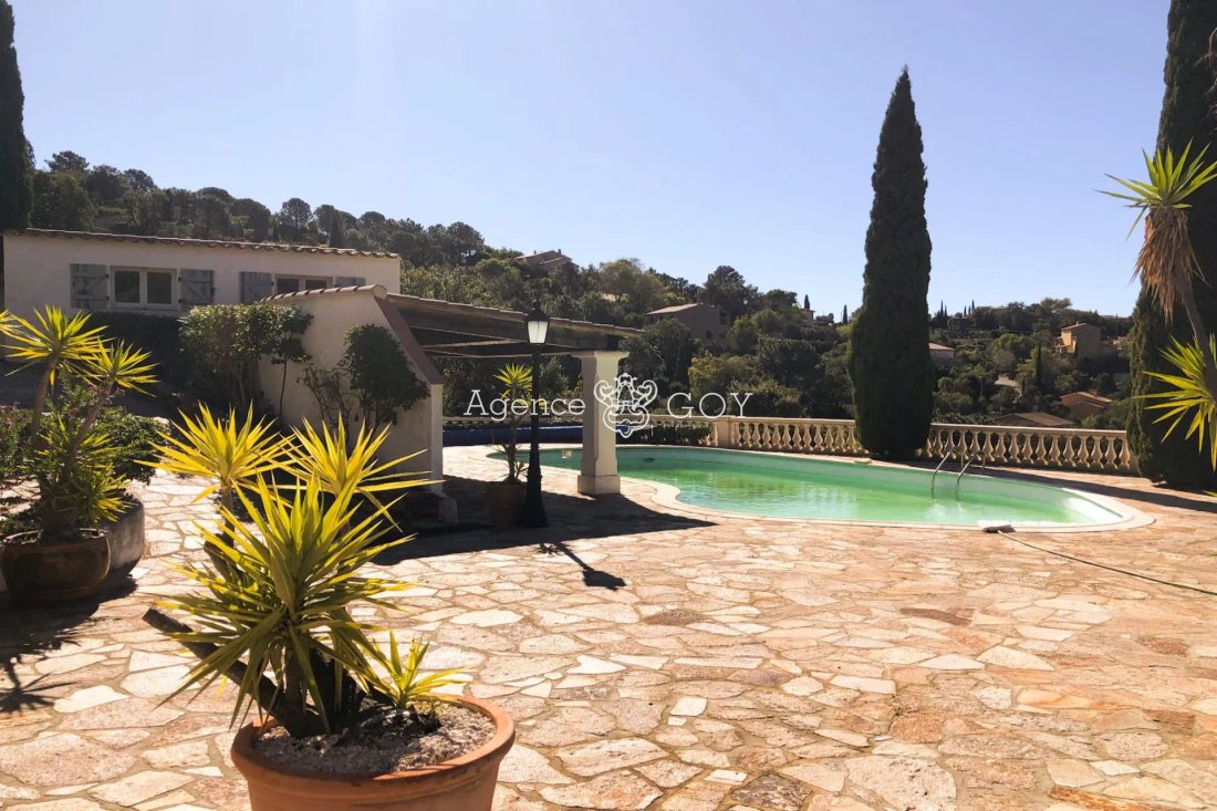 House in Rayol-Canadel-sur-Mer, Provence-Alpes-Côte d'Azur, France 3 - 15730121