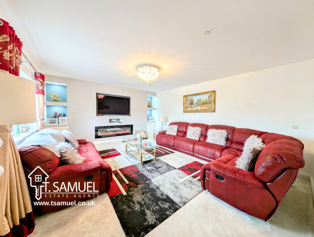 House in Mountain Ash West, Wales 4 - 15894326
