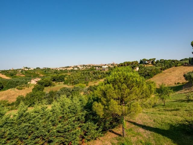 Villa in Historic Center, Siena, Tuscany 1 - 15894352
