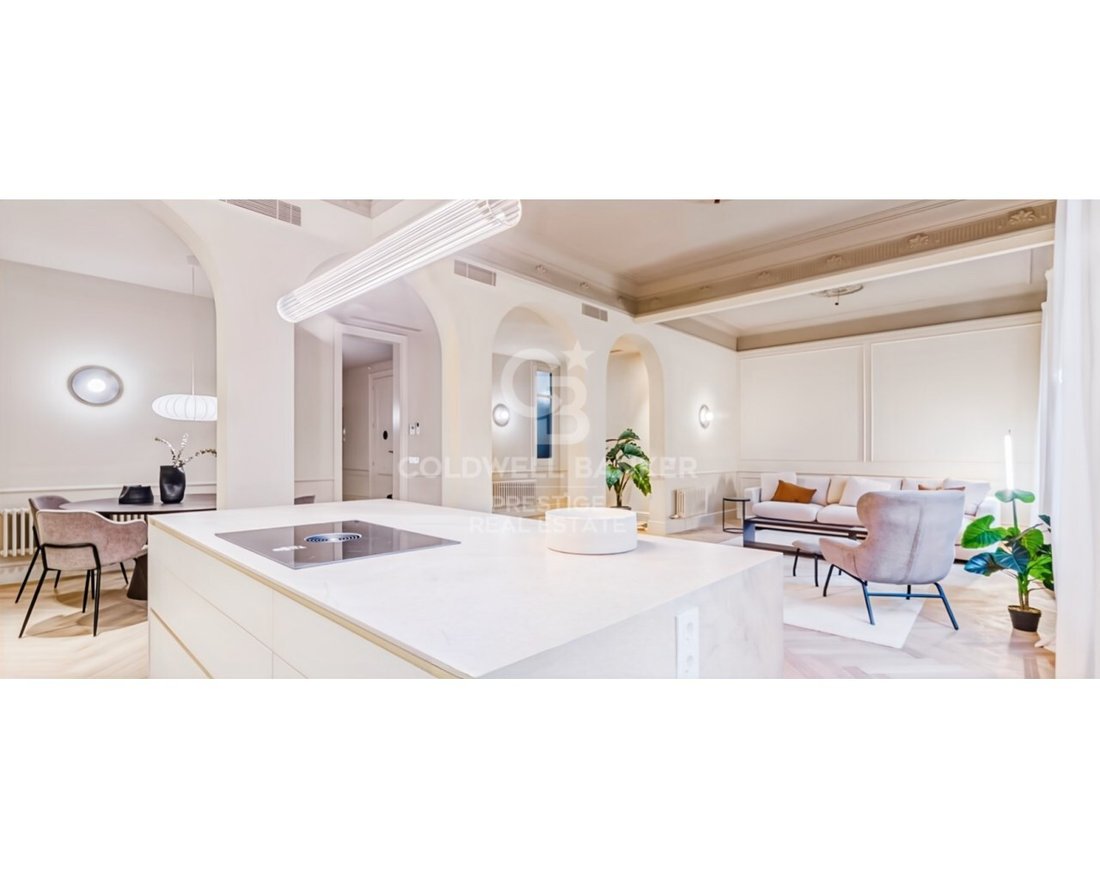 Apartment in Eixample, Barcelona, Spain 2 - 15895940