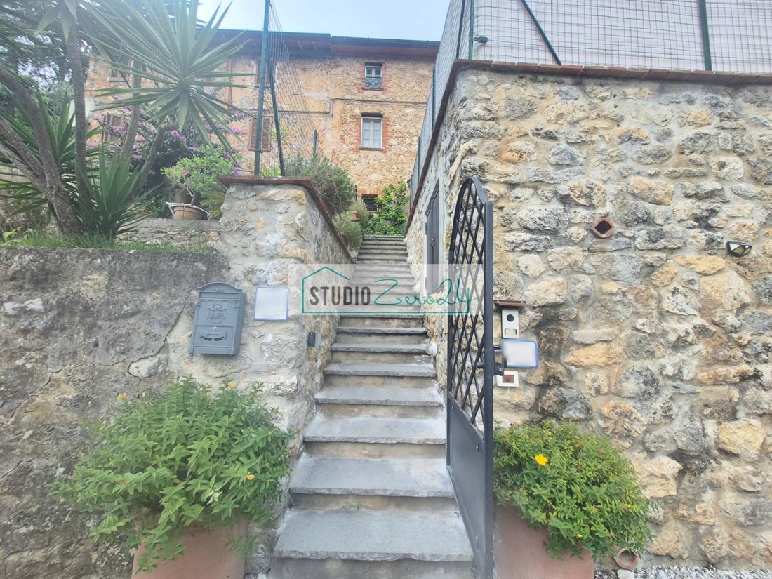 House in Camaiore, Tuscany, Italy 4 - 15896298