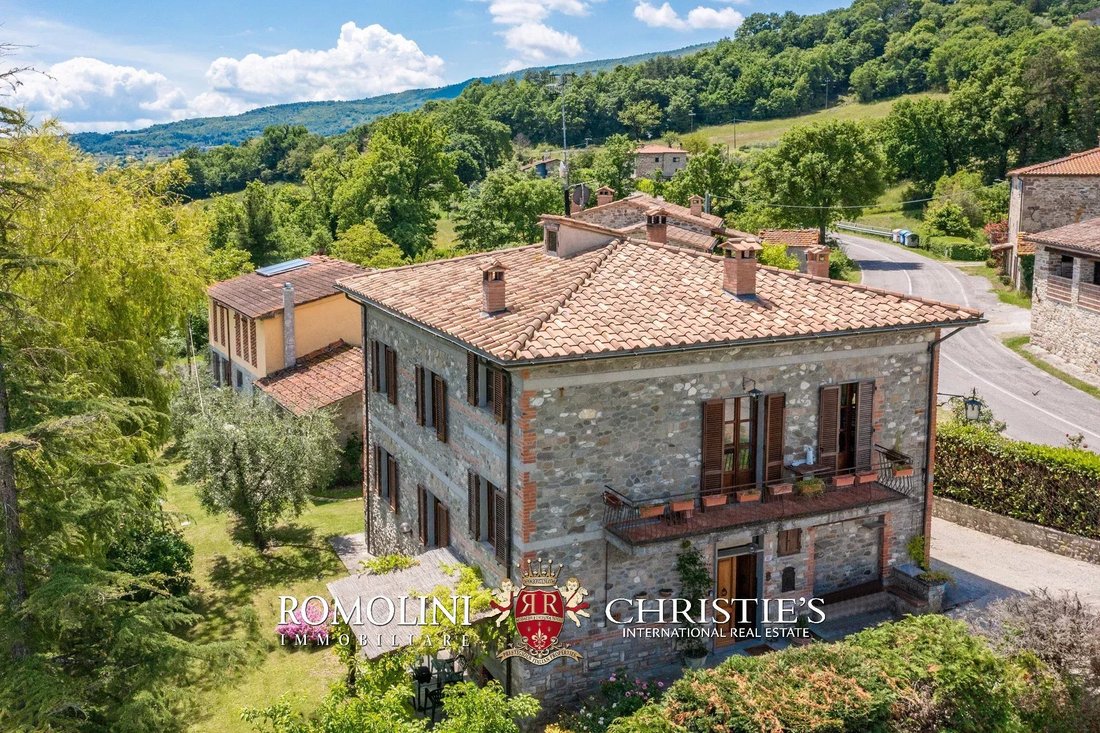 Casa en Caprese Michelangelo, Toscana, Italia 2 - 15894576