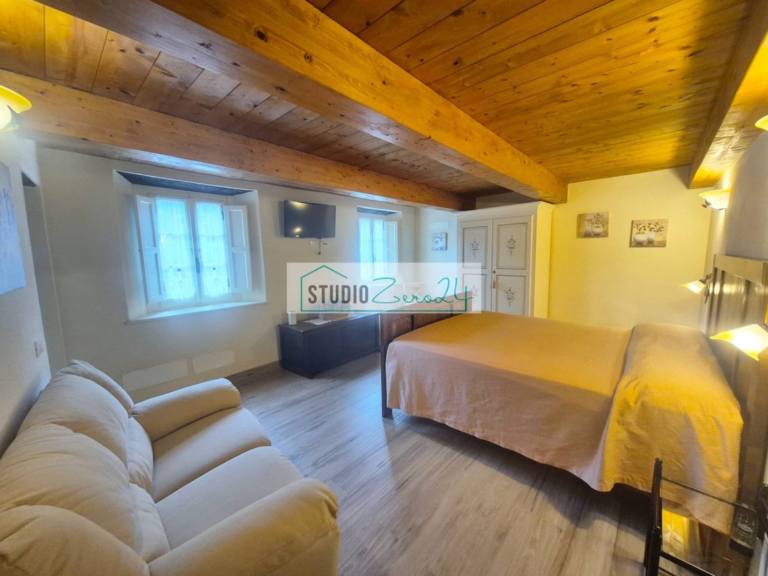 House in Camaiore, Tuscany, Italy 2 - 15896298