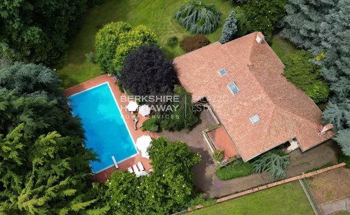 Villa a Cassano Magnago, Lombardia, Italia 1
