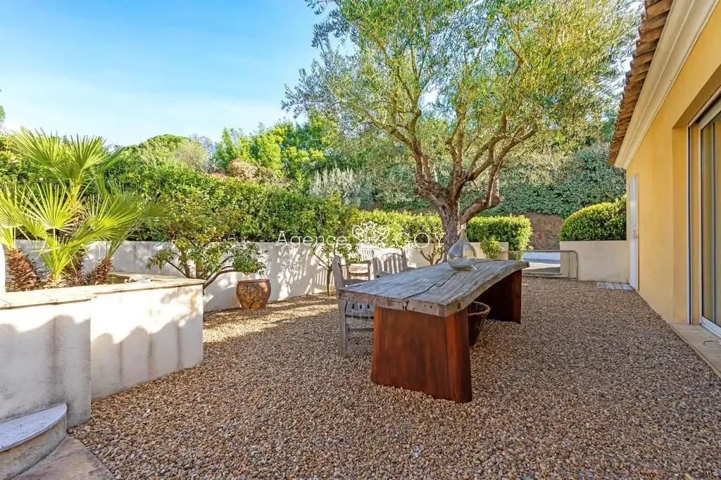 House in Gassin, Provence-Alpes-Côte d'Azur, France 1 - 15730079