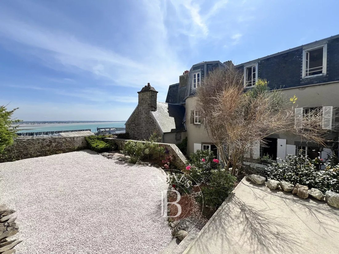 Townhouse in Agora, Granville, France 1 - 15894651