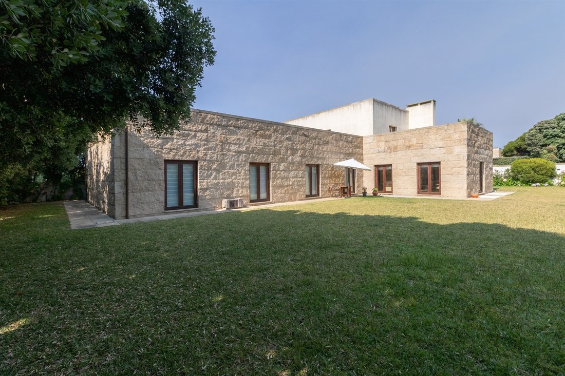 House in Matosinhos e Leca da Palmeira, Porto District, Portugal 1 - 11043575