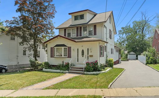 House in Maplewood, New Jersey, United States 1