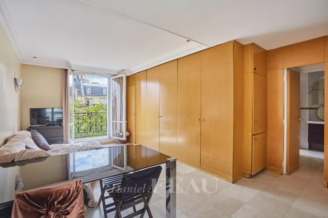 Apartment in Triangle d'Or, Paris 8e Arrondissement, Paris 3 - 15894548