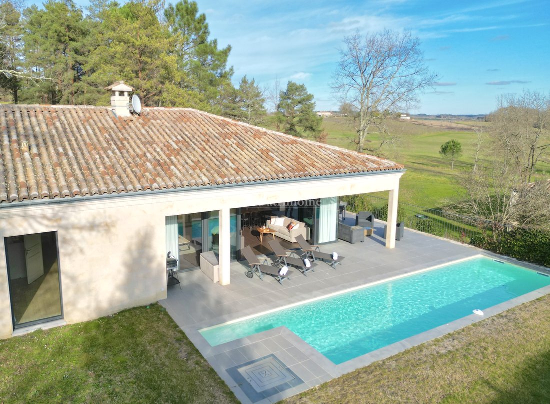 House in Gardegan-et-Tourtirac, Nouvelle-Aquitaine, France 2 - 15805253