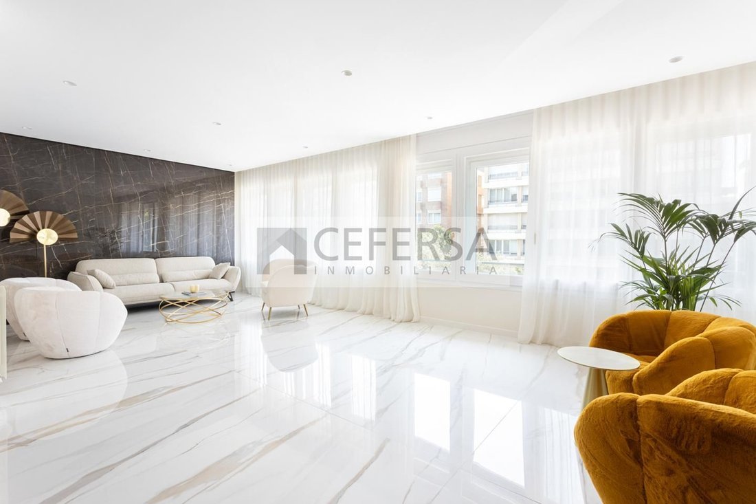 Wohnung in Sarrià-Sant Gervasi, Barcelona, Spanien 3 - 15894652