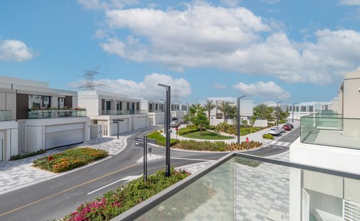 Villa in MBR City / Mohammed Bin Rashid City, Dubai, United Arab Emirates 1